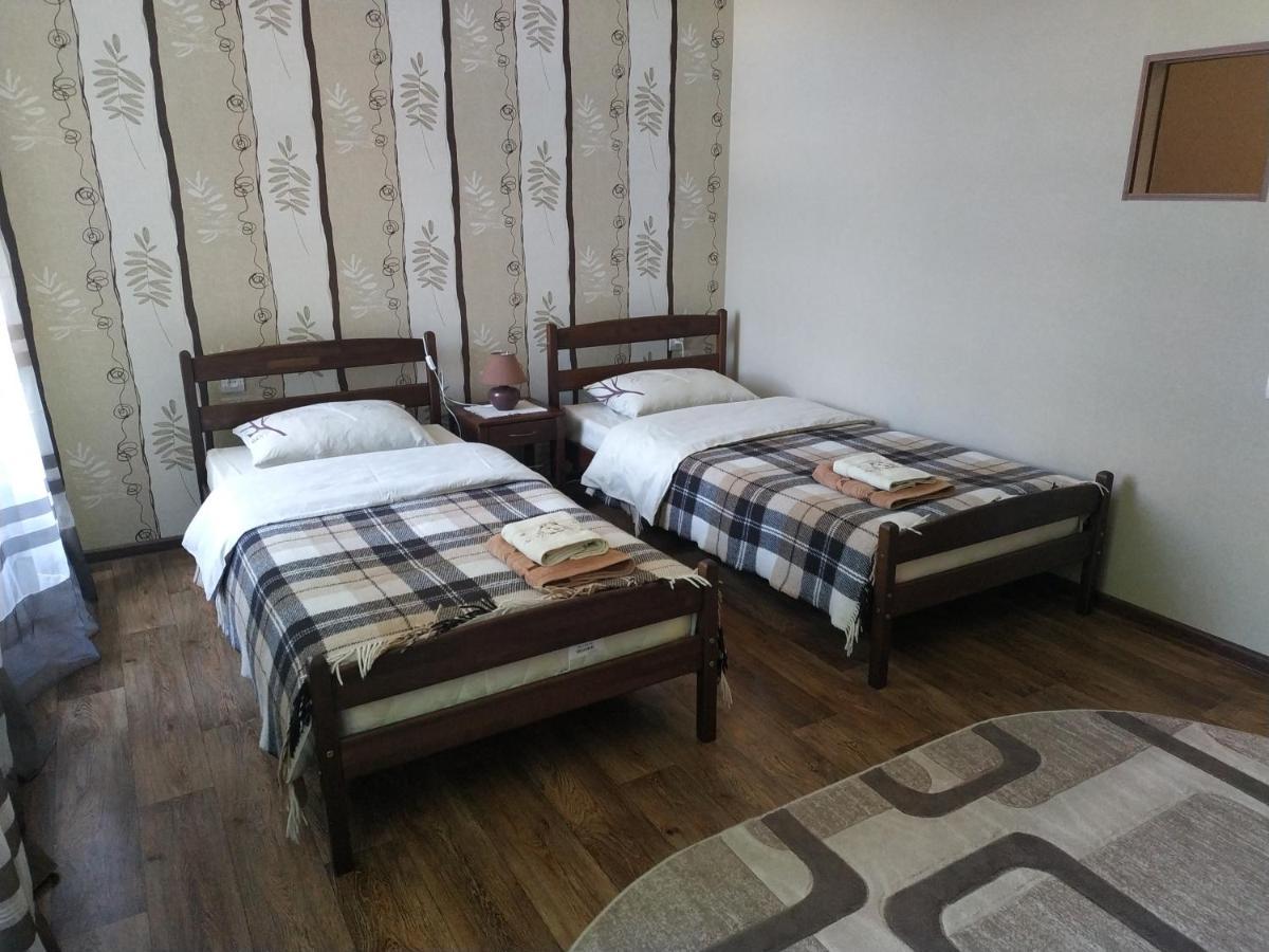 Apartment In The Center Of Old Town Kamianets Podilskyi Bagian luar foto